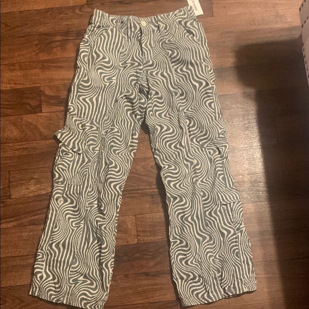 Women’s  Y2K low rise Black and White  zebra like Patterned cargo Pants